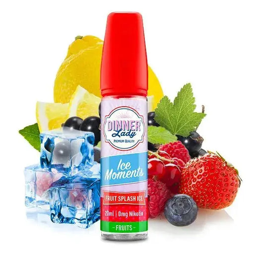 Dinner Lady Ice Moments Fruit Splash Ice Liquid mit roten Deckel, umgeben von Beeren, Zitrone und Eiswürfeln
